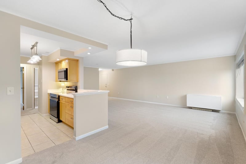 6450 York Ave S #501, Edina, MN 55435