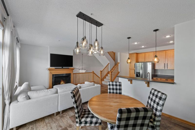 15593 Early Bird Cir #307, Apple Valley, MN 55124