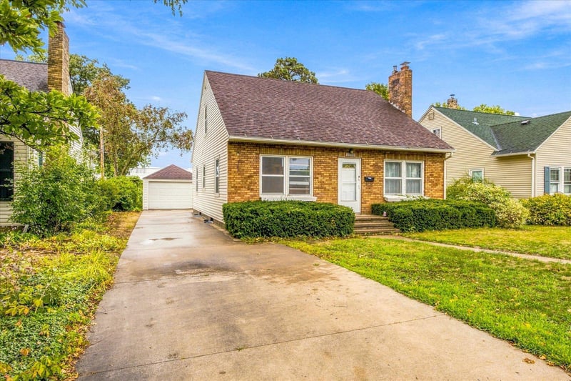 1716 W 5th St, Red Wing, MN 55066