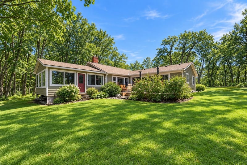 7630 Long Lake Rd, Willmar, MN 56201