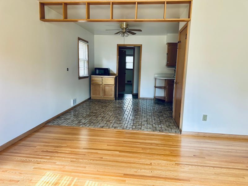430 11th Ave NW, New Brighton, MN 55112