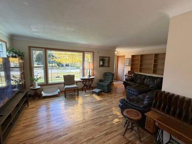 1320 5th St S, Moorhead, MN 56560