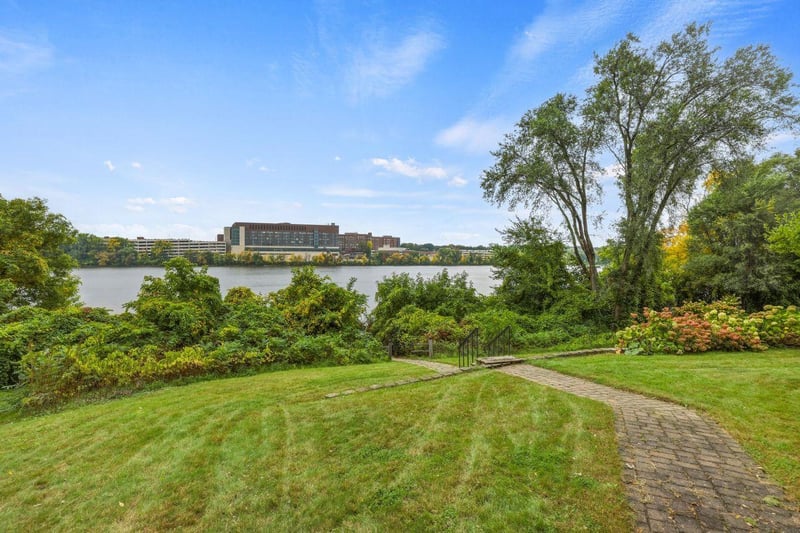 22 13th St S, Sauk Rapids, MN 56379