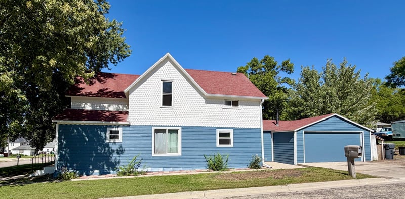 213 Garfield St S, Lake Benton, MN 56149