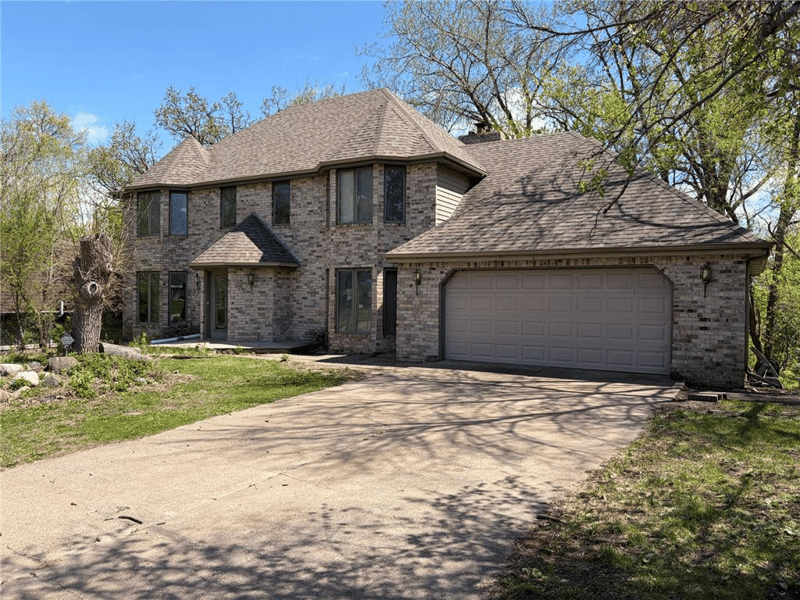 5505 Matterhorn Dr NE, Fridley, MN 55432