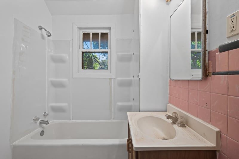 2841 Blackstone Ave, Saint Louis Park, MN 55416
