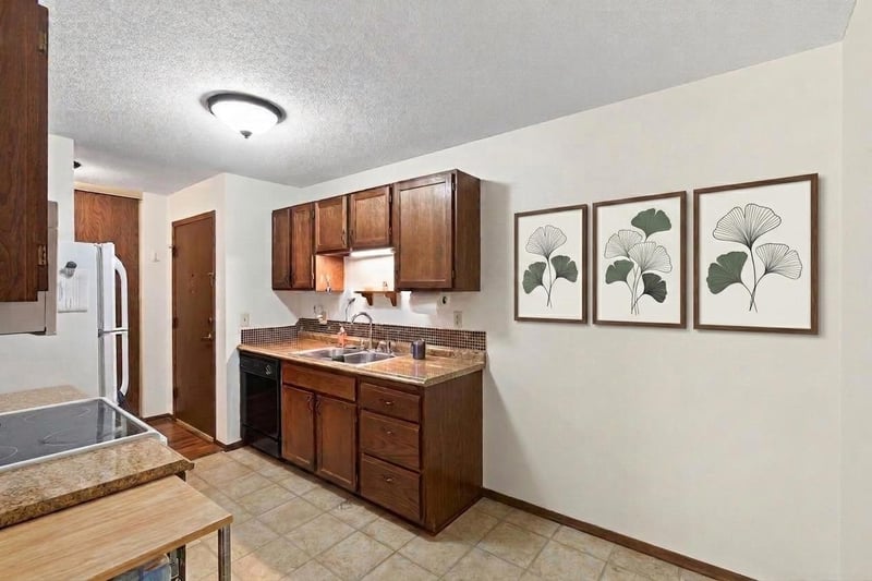 135 Viking Dr E #309, Little Canada, MN 55117