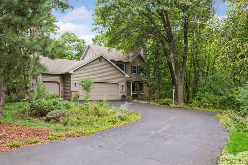 303 Hazel St W, Stillwater, MN 55082
