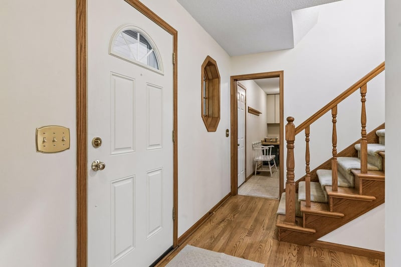 303 Hazel St W, Stillwater, MN 55082
