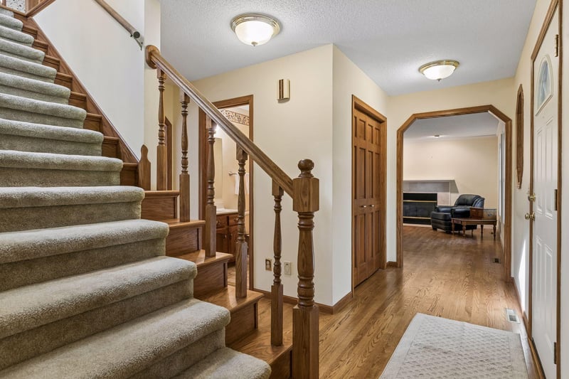 303 Hazel St W, Stillwater, MN 55082