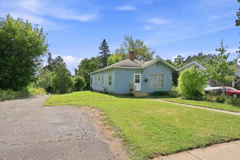 316 W Owatonna St, Duluth, MN 55803