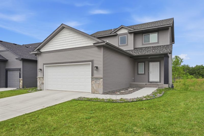 977 45th Ave NE, Saint Cloud, MN 56304