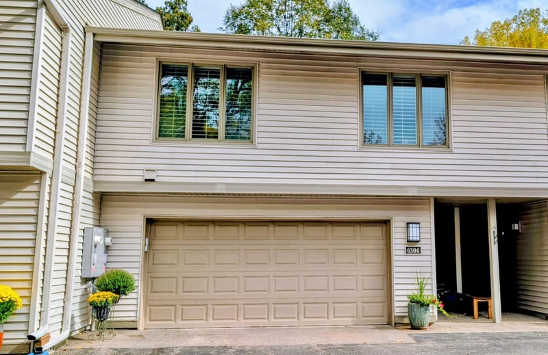 6304 Red Fox Ln, Edina, MN 55436