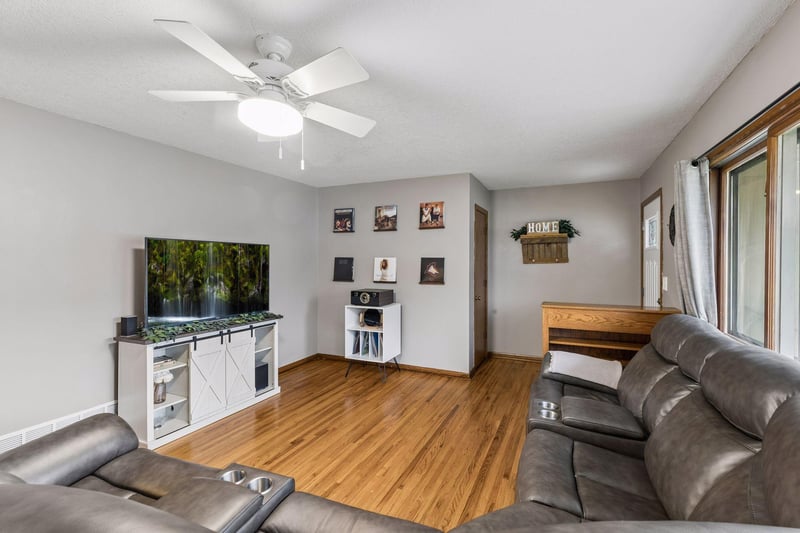 752 South St, Anoka, MN 55303