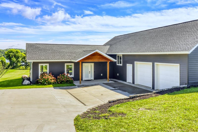 24718 W Elbow Rd, Pelican Rapids, MN 56572