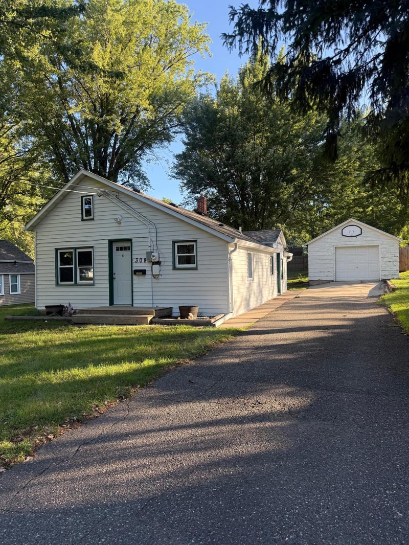 308 7th Ave N, Sauk Rapids, MN 56379
