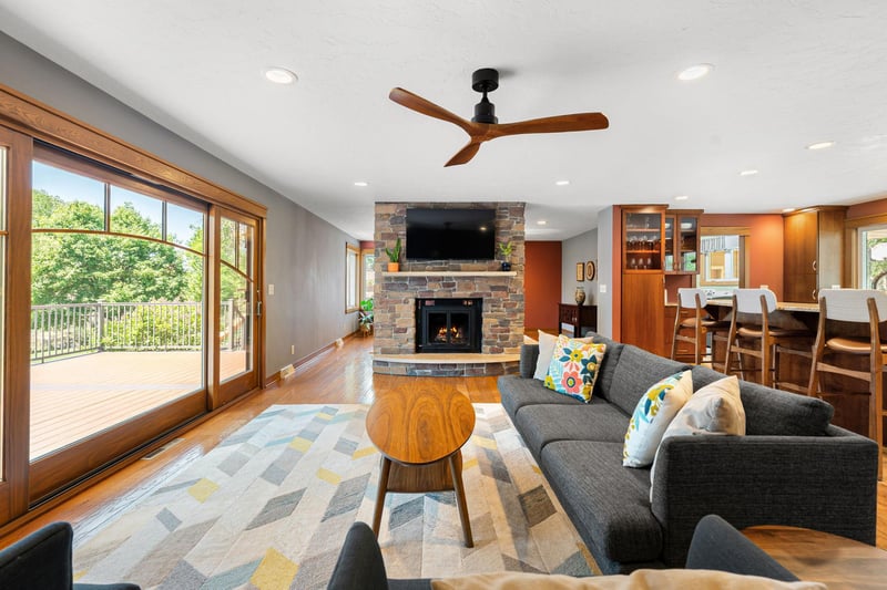 706 23rd St SW, Austin, MN 55912