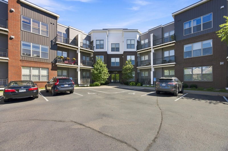 3640 Wooddale Ave S #305, Saint Louis Park, MN 55416