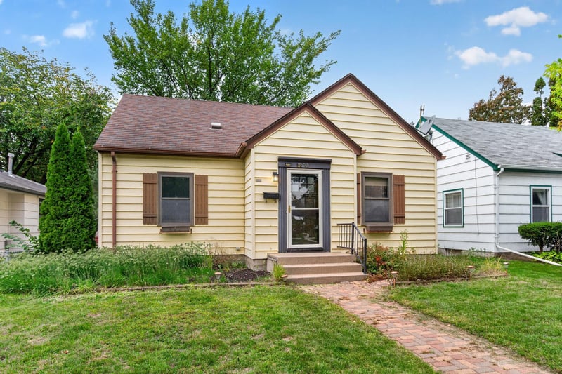5740 22nd Ave S, Minneapolis, MN 55417