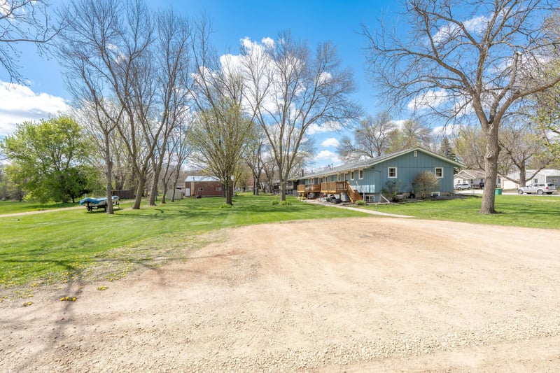 502 Vine Ave W, Montgomery, MN 56069