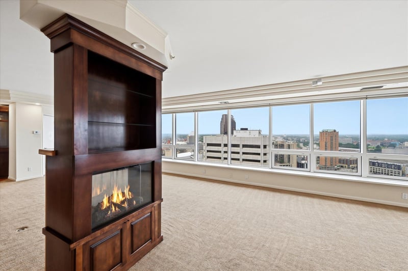 168 6th St E #3501/3506, Saint Paul, MN 55101