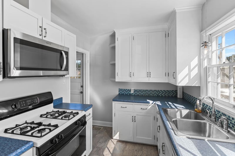 1119 Van Buren Ave, Saint Paul, MN 55104