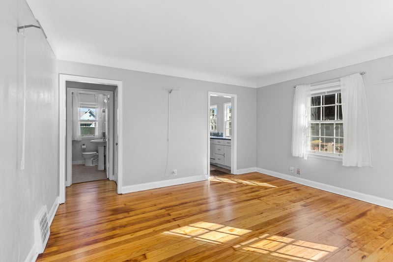 1119 Van Buren Ave, Saint Paul, MN 55104