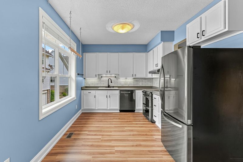 416 Duke St, Saint Paul, MN 55102