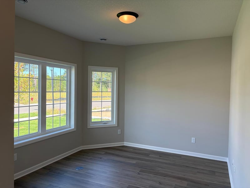 8208 Haywood Dr, Lino Lakes, MN 55014