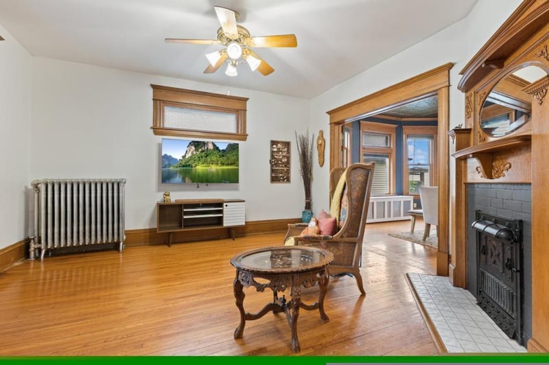 1122 Marshall Ave, Saint Paul, MN 55104