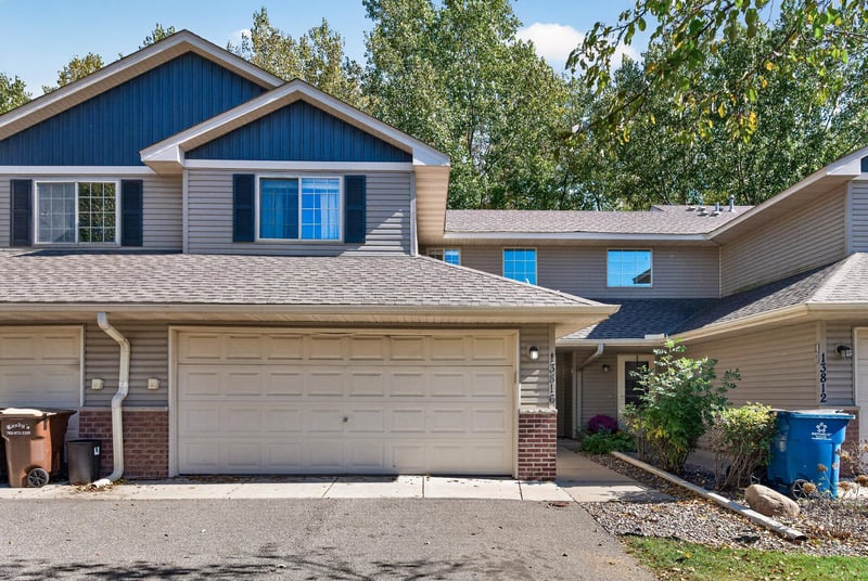 13816 Rose Dr, Rogers, MN 55374