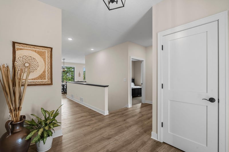 5190 Sundial Ln, Woodbury, MN 55129