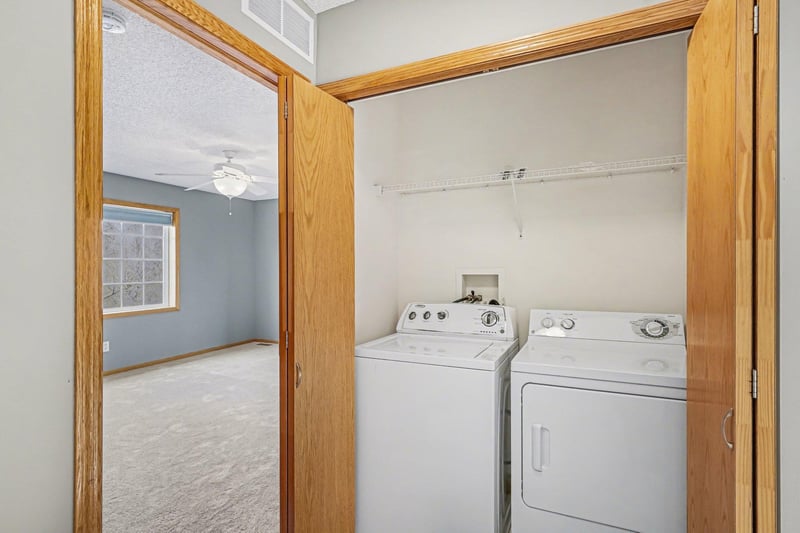 13900 Glendale Trl, Savage, MN 55378