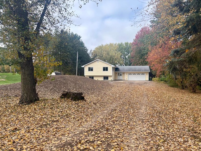 6417 Hodgson Rd, Lino Lakes, MN 55014