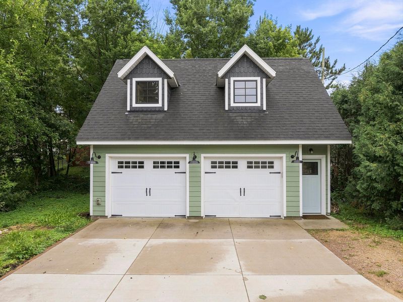 809 1st St W, Northfield, MN 55057