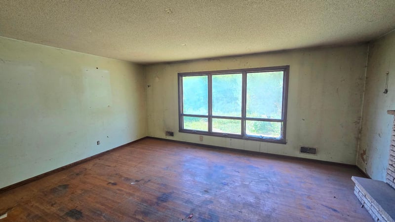 2937 Chippewa Ave, Maplewood, MN 55109