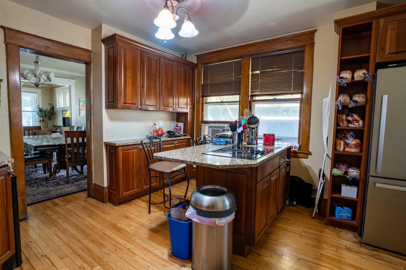 1489 Sherburne Ave, Saint Paul, MN 55104