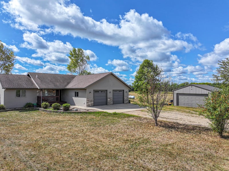 4900 Bear Path Rd SE, Alexandria, MN 56308
