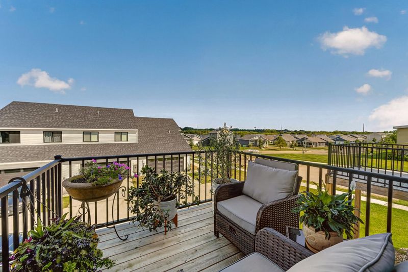 5205 Harvest Square Pl NW, Rochester, MN 55901