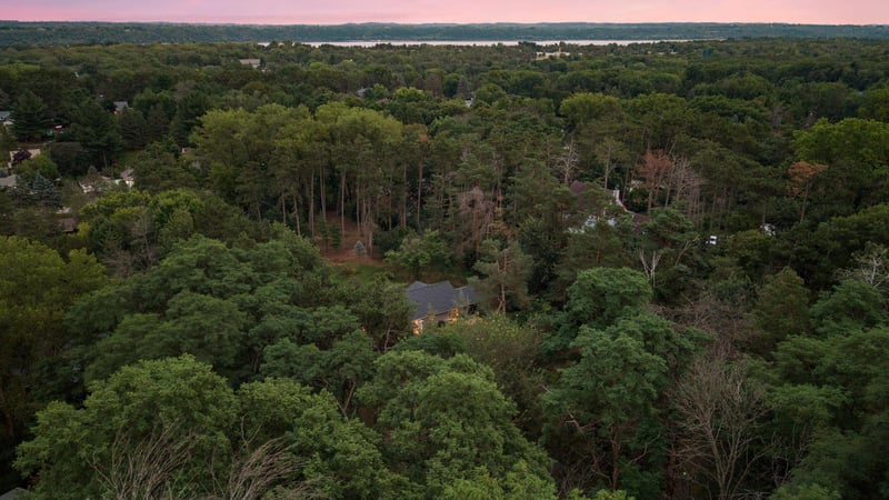98 Quality Ave N, Lakeland, MN 55043