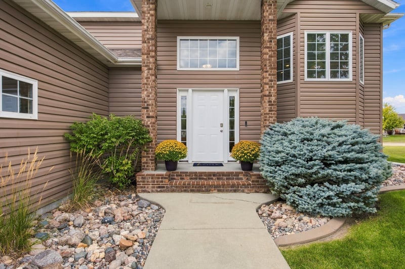 1840 35th Street Cir S, Moorhead, MN 56560