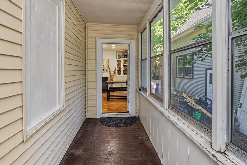 351 Burgess St, Saint Paul, MN 55117