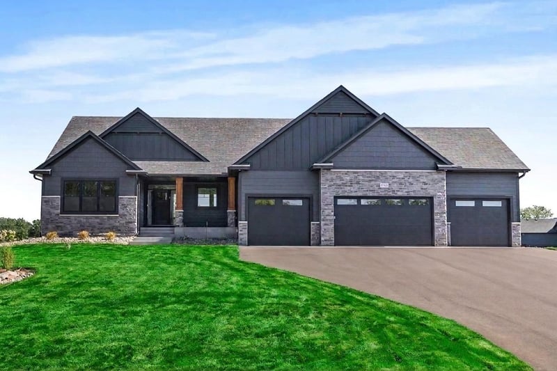 17961 Staples St NE, Ham Lake, MN 55304