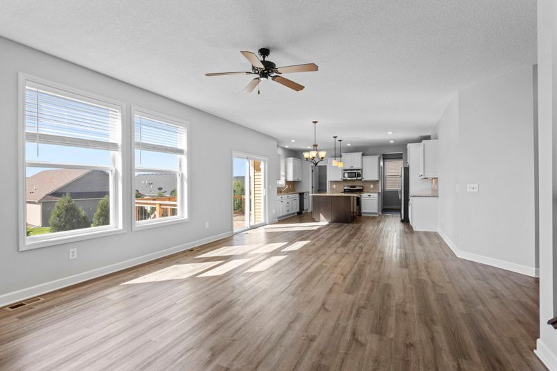 1505 Hackamore Dr, Victoria, MN 55386