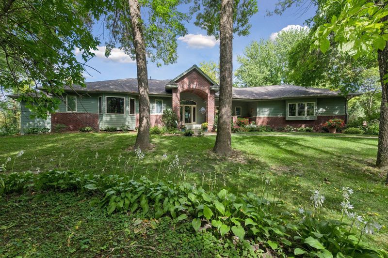 6600 Woodedge Rd, Minnetrista, MN 55364