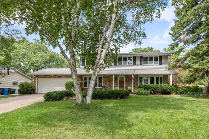 6312 Limerick Ln, Edina, MN 55439