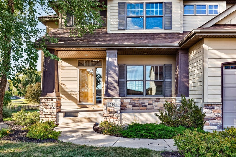 1740 Sandbar Cir, Waconia, MN 55387