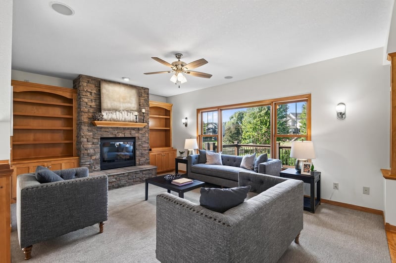 1740 Sandbar Cir, Waconia, MN 55387
