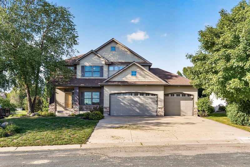 1740 Sandbar Cir, Waconia, MN 55387