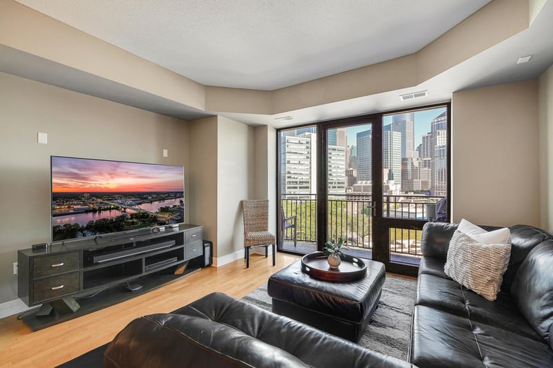500 E Grant St #709, Minneapolis, MN 55404